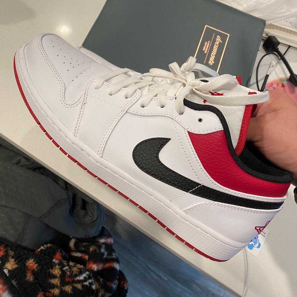 Jordan One low